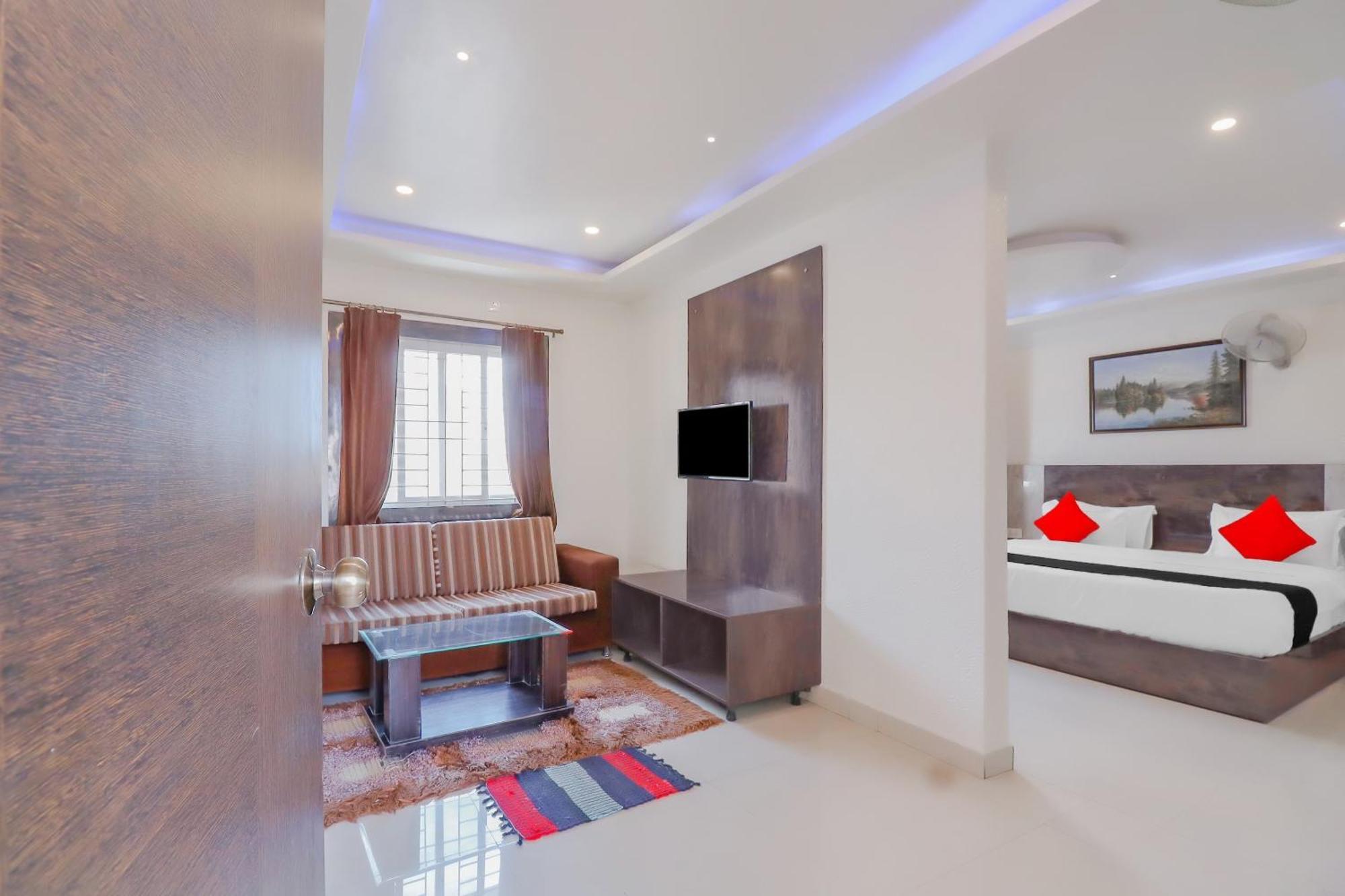 Capital O Royal Galaxy Finesse Near Phoenix Marketcity Bangalore Exteriör bild